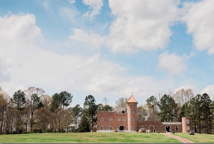 exterior of pierce castle